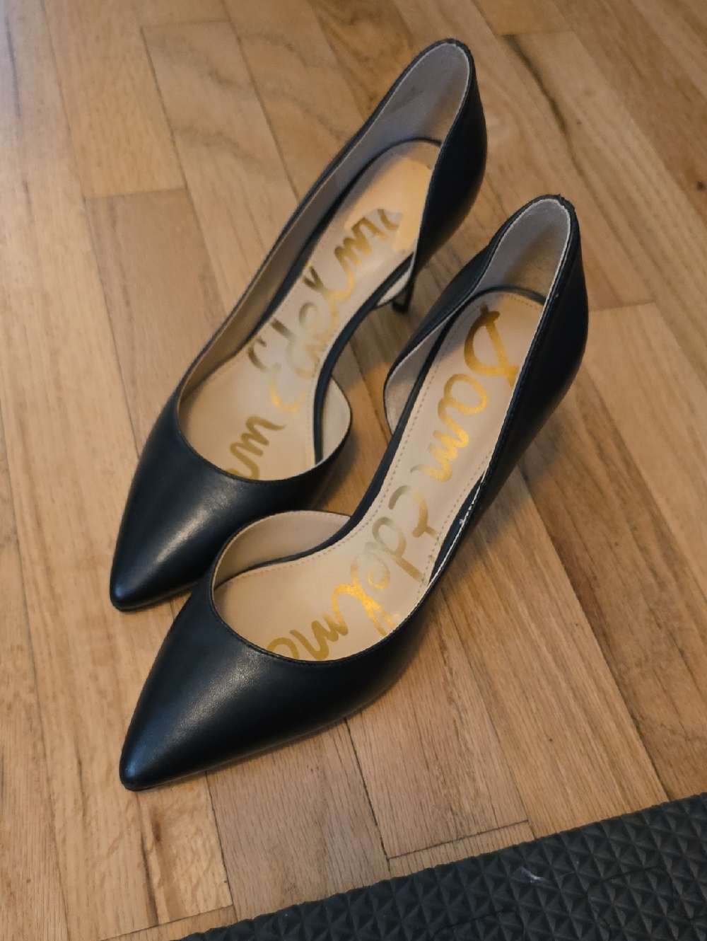 Sam Edelman Black Pointed D'Orsay Pump - Picture 2 of 5
